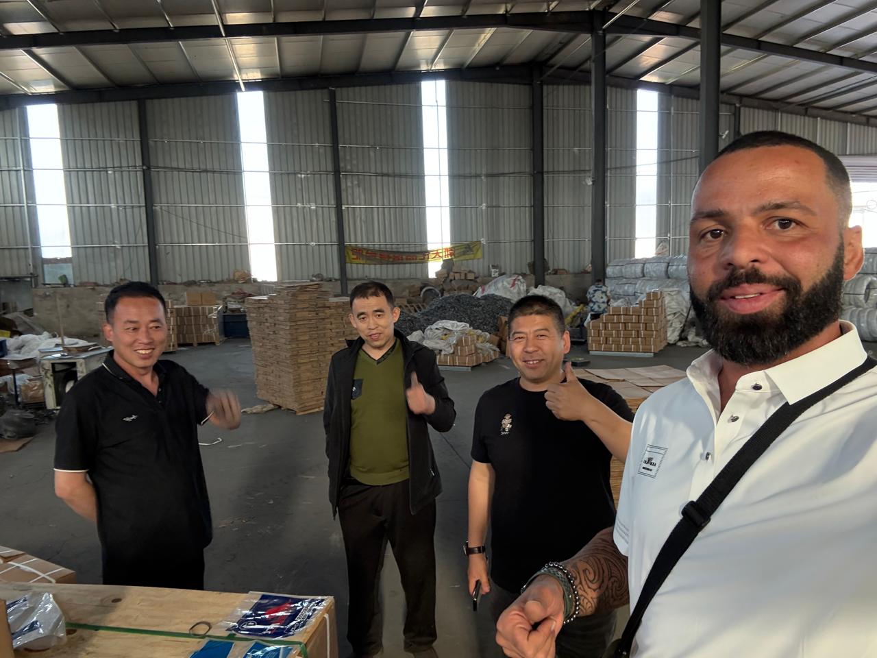 Reunião com fornecedores chineses